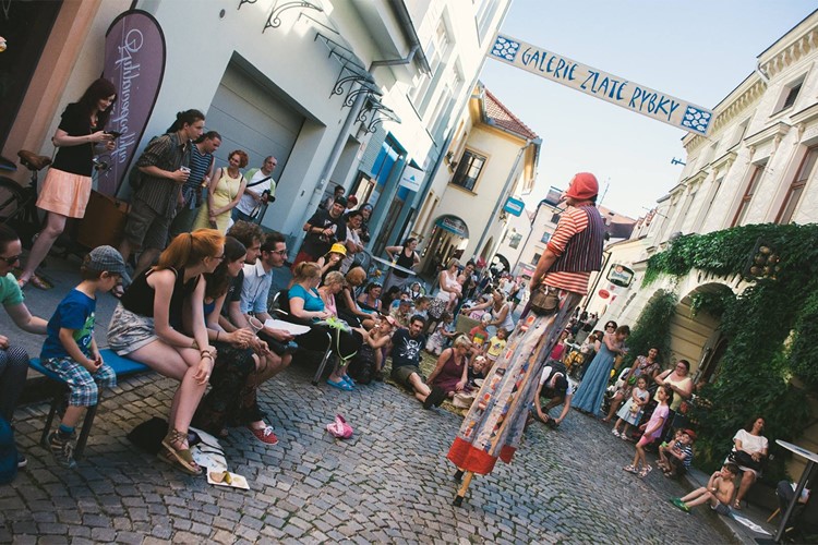 Minulý týden proběhl v Českých Budějovicích Festival pouličního umění
