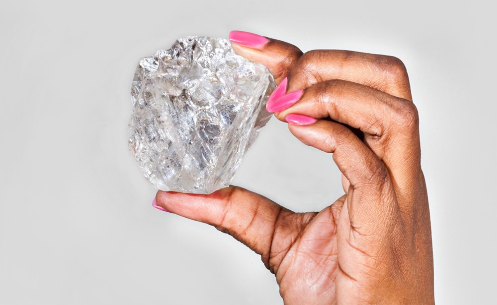 Největší existující nezpracovaný diamant na světě - Lesedi La Rona. 