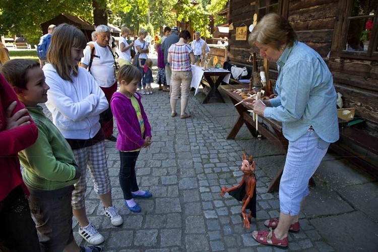 V rožnovském skanzenu akce střídá akci