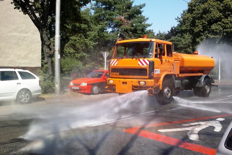 Vysoké teploty i letos v létě zaměstnají technické služby