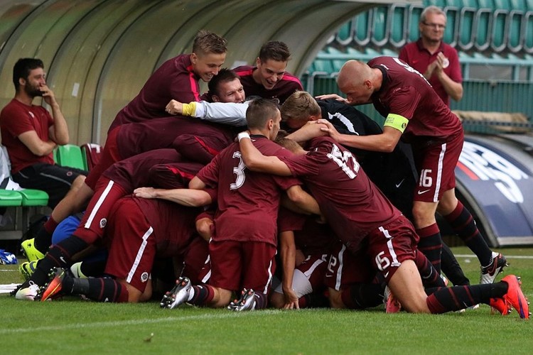 Mladíci Sparty ve finále rozstříleli Fluminense a obhájili titul