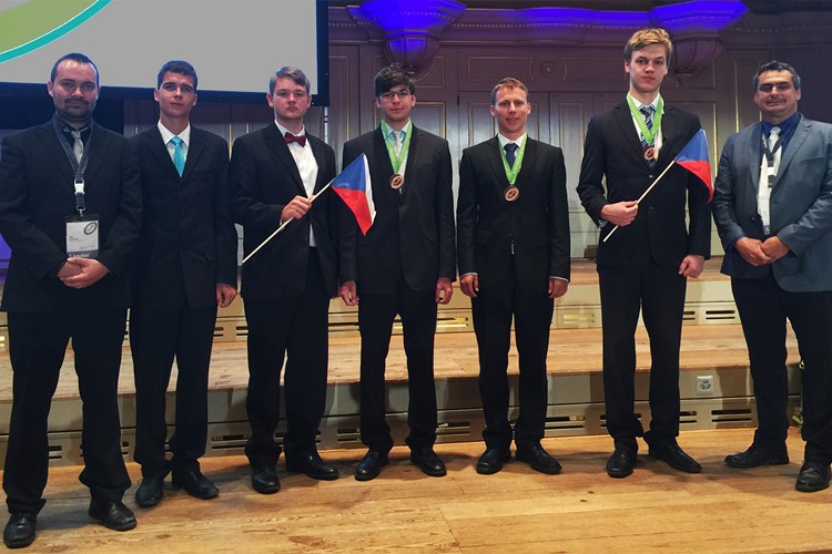 Pardubický student přivezl bronz z Mezinárodní fyzikální olympiády