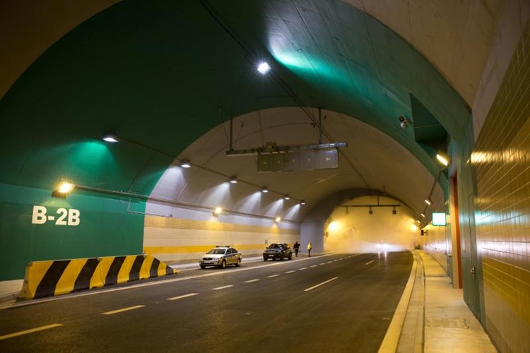 Praha 7 nesouhlasí s uzavíráním výjezdů z tunelu Blanka