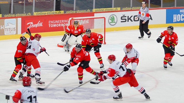 Hradec vzdoroval Bernu jen třetinu. Po porážce 2:5 v Lize mistrů končí
