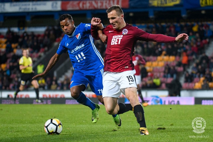 Sparta v dramatickém utkání porazila Baník