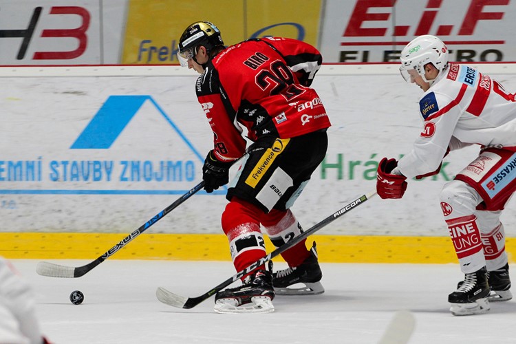 Orli se v Klagenfurtu střelecky neprosadili