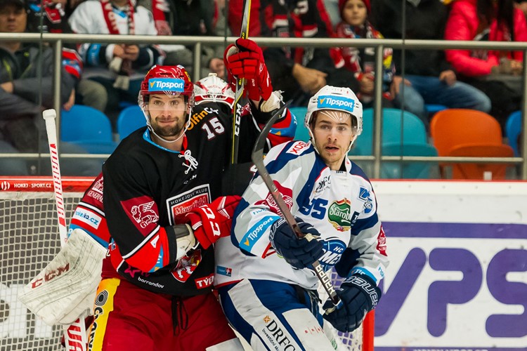 Duel Hradce s Brnem rozsekl až parádičkou v nájezdech Džerinš