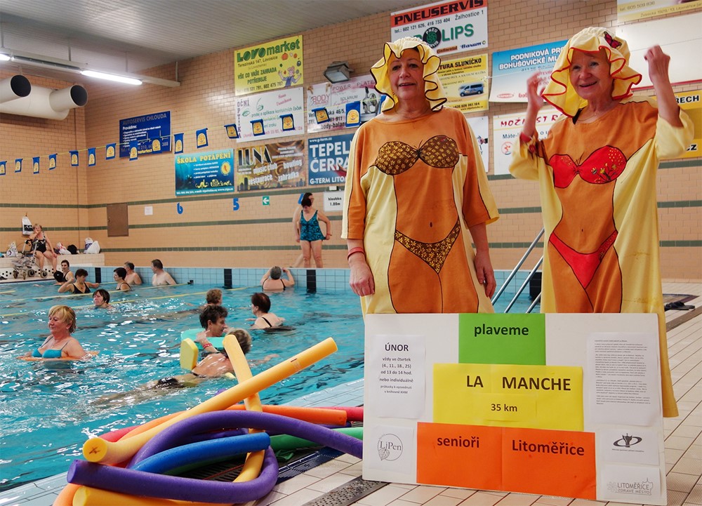 Loňský první ročník akce přinesl nejen příjemné chvíle spojené s plaváním, ale také spoustu zábavy a doprovodného cvičení.