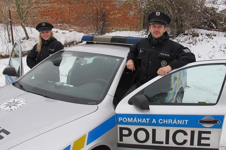 Policisté zachránili další lidský život