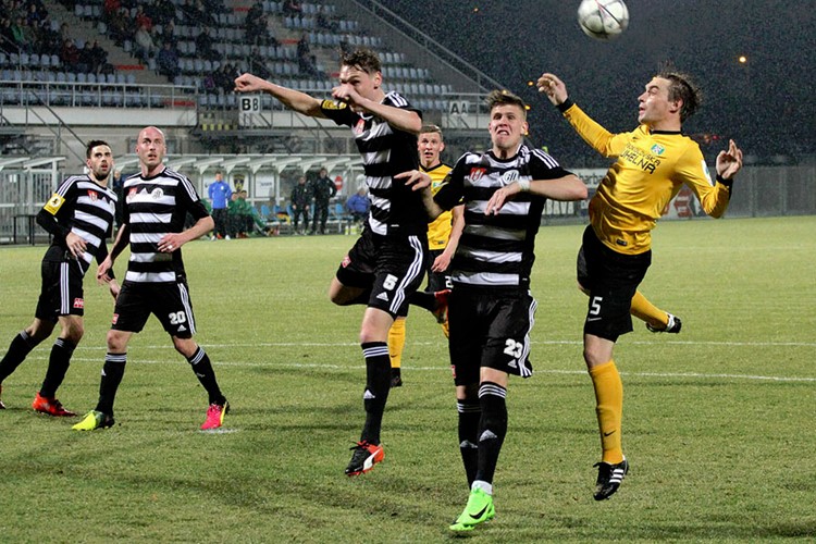 Sokolov v závěru opět sebral Dynamu tři body