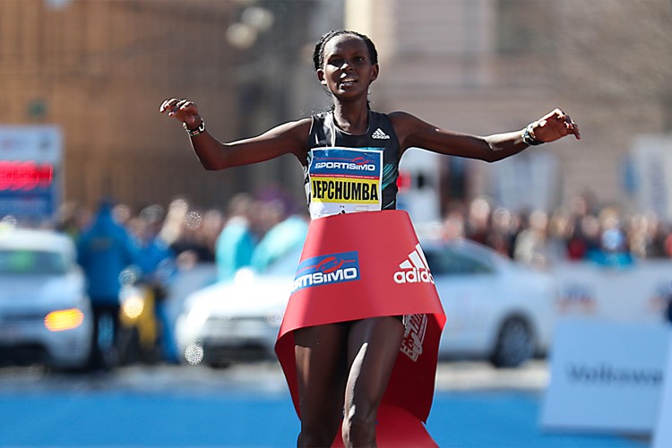 Světová rekordmanka do Prahy nepřijede.  Sportisimo 1/2Maraton Praha i přesto představí vytrvaleckou špičku