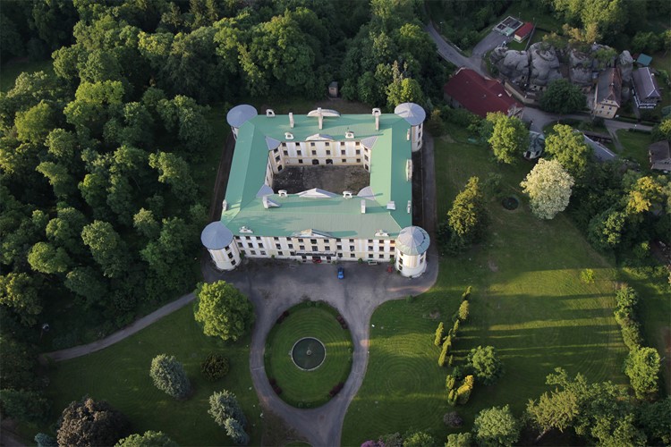 Noc s hvězdami na zámku Zahrádky