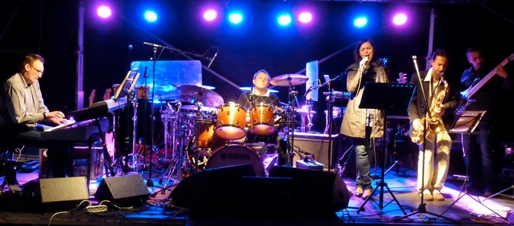 Vsetínsko-meziříčská kapela JazzHec. 