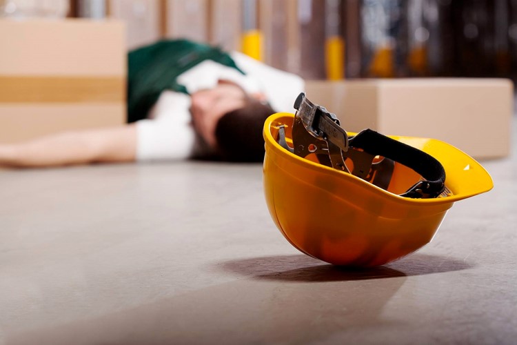 Sedmdesát procent smrtelných úrazů na stavbách je kvůli pádu z výšky
