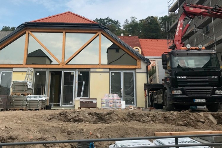 Na Hluboké pokračuje modernizace centra pro seniory
