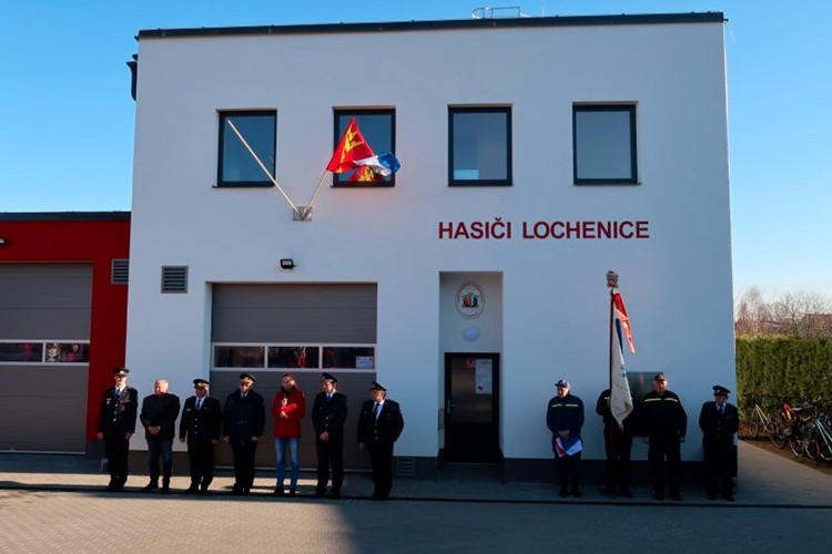 Locheničtí hasiči otevřeli veřejnosti svou zbrojnici