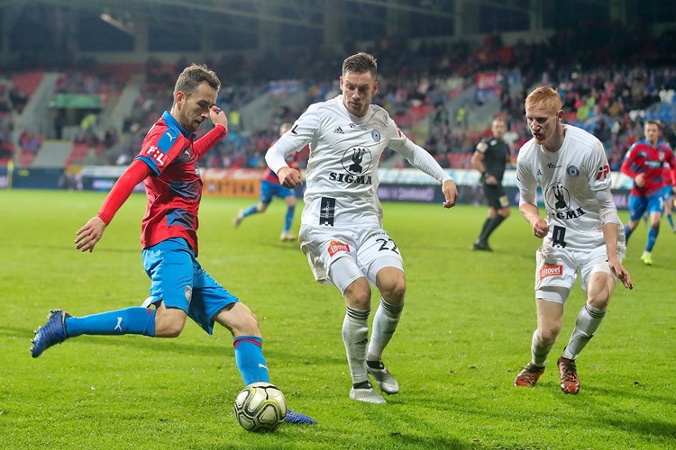 Plzeň porazila Olomouc a udržela kontakt se Slavii