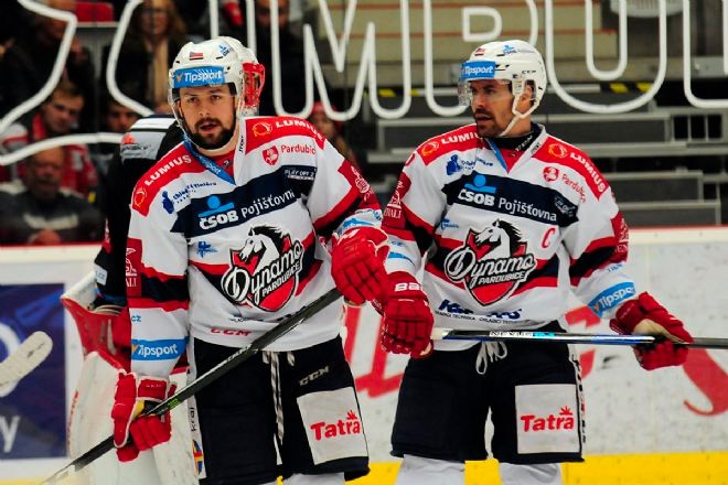 Pardubice doma porazily Třinec a snížily stav série