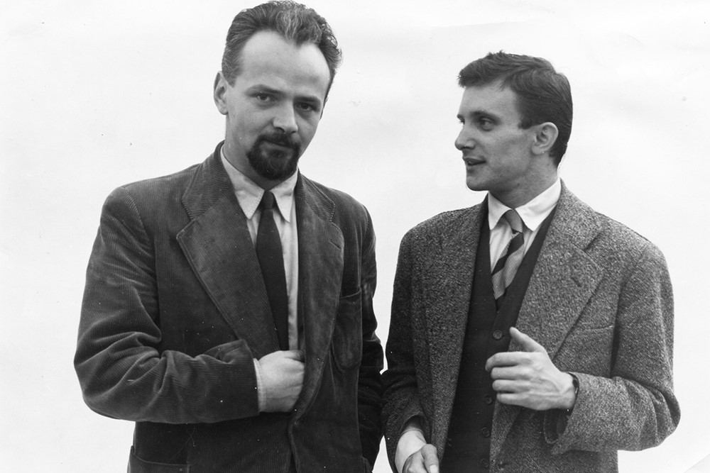 Setkání českých divadelních legend Jiřího Suchého s Ivanem Vyskočilem po šedesáti letech od společných začátků v Redutě.