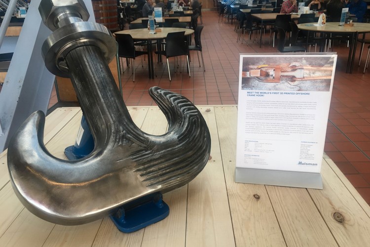 Huisman úspěšně otestoval první jeřábový hák na světě vyrobený 3D tiskem