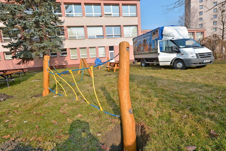 Tři mateřinky v Bohumíně mají v zahradách nové atrakce