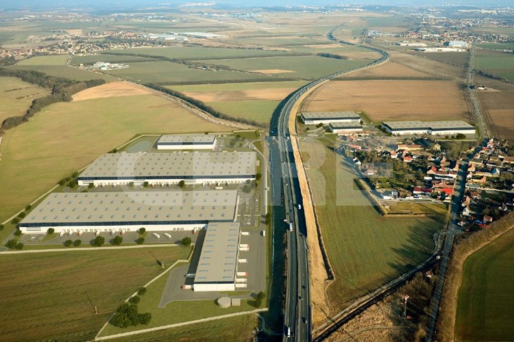 Sklady k pronájmu rostou nejen v okolí Prahy. Česko má 7,35 milionů metrů čtverečních hal