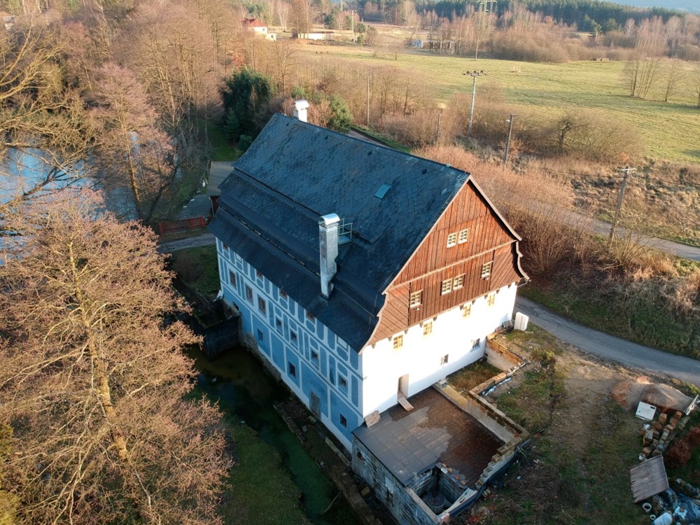 Papírna Hamr na Jezeře.