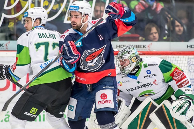 Chomutov porazil Karlovy Vary v důležité bitvě a dotáhl se na rozdíl tří bodů