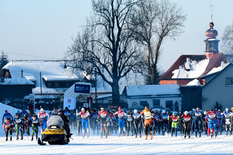 Na běžkách v srdci Beskyd, to je Karlovská 50