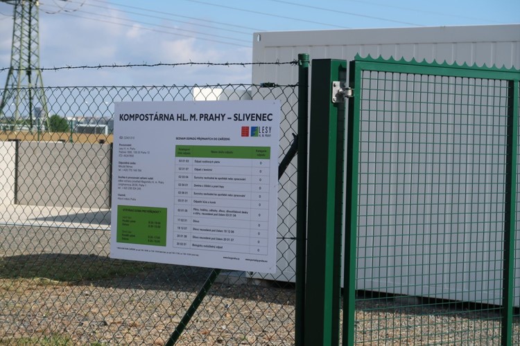 Kompostárna  ve Slivenci otevírá již tento týden. Zahájen bude i výdej Pražského kompostu