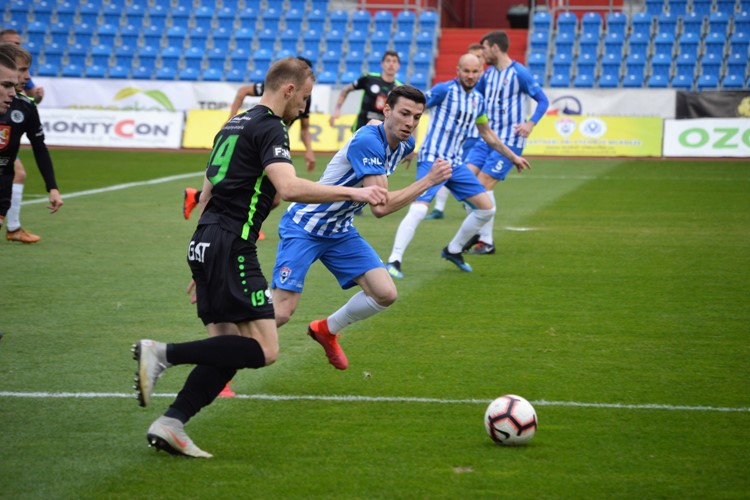 Hradec se vrací z Vítkovic s bodem