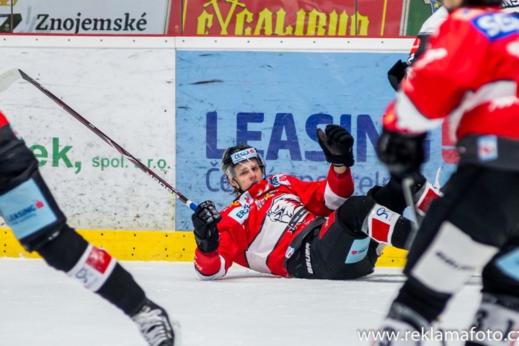 Hlavův hattrick na vítězství nad Innsbruckem nestačil