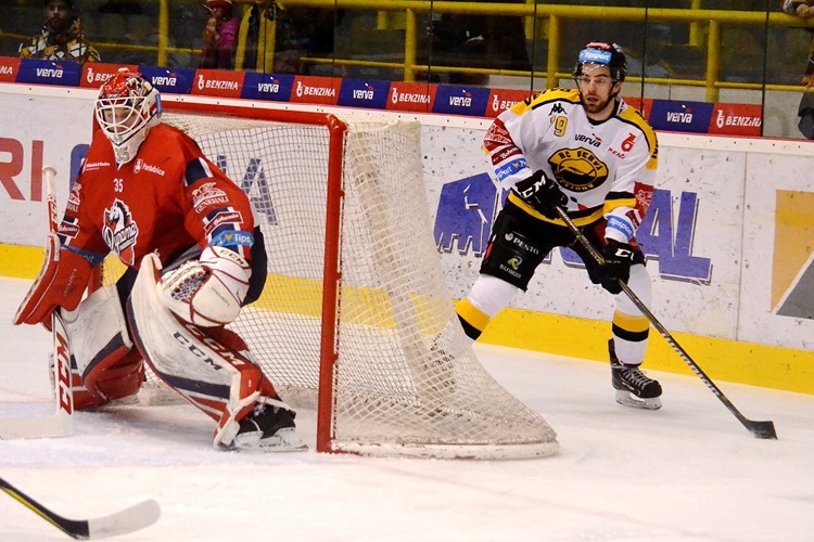 Rozhodla závěrečná třetina, Litvínov přetlačil Pardubice 6:3