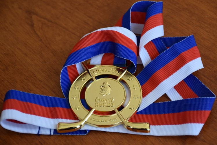 Příbramské hokejistky mají tah na branku