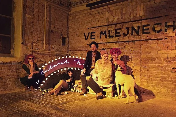 Do Prahy přijede Le Cabaret Nomade se svým minutovým divadlem