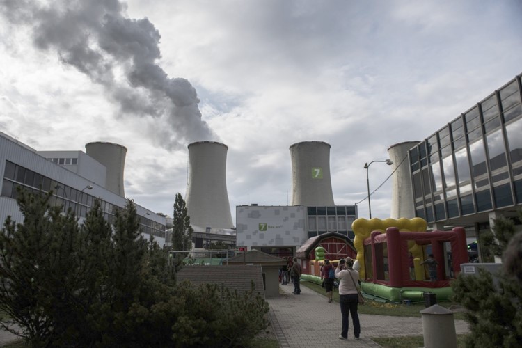 Elektrárna Chvaletice oslavila 40 let výroby 
