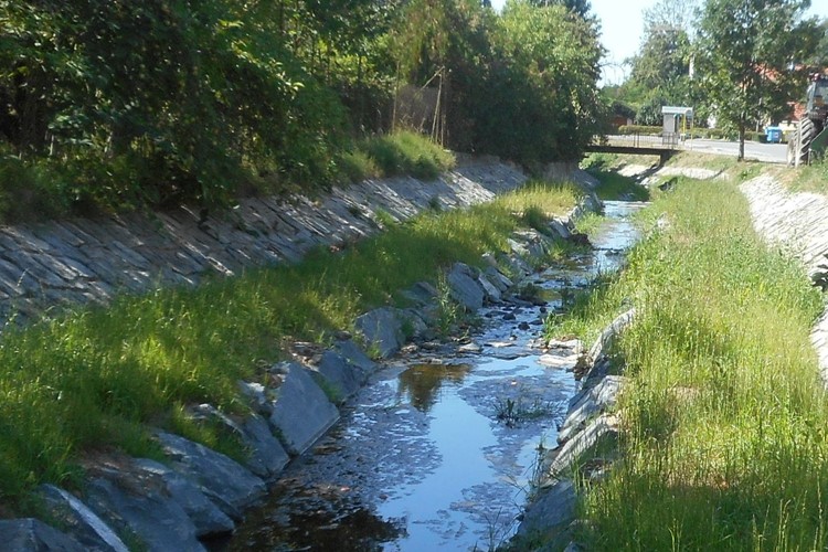 Úpravy Dolanského potoka předejdou zanášení koryta a zvýší bezpečnost